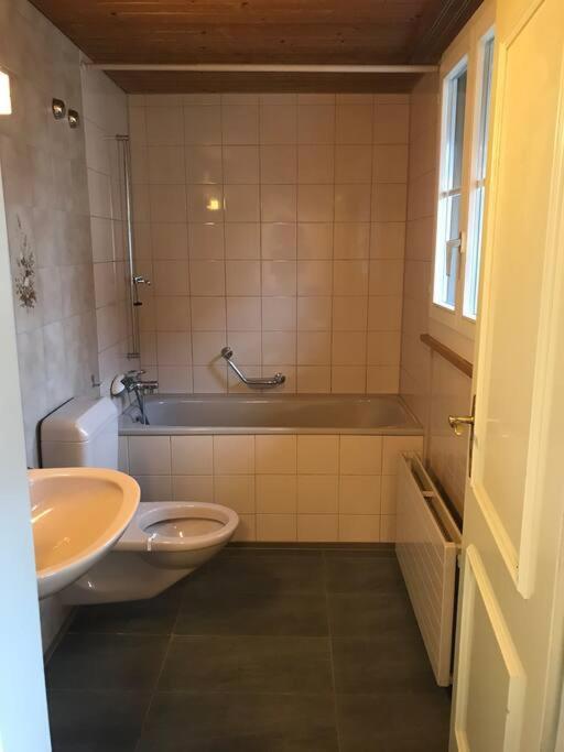 Simple Flat 72 M2 In The Centre Of Burgdorf With Private Parking Διαμέρισμα Εξωτερικό φωτογραφία